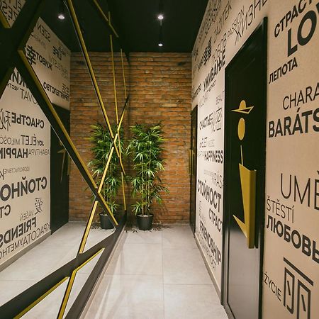 Hotel Kole Čačak Extérieur photo
