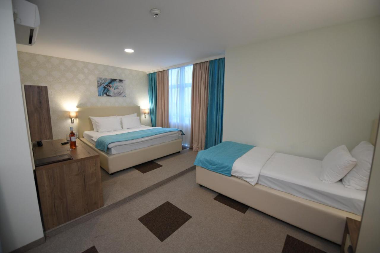 Hotel Kole Čačak Extérieur photo