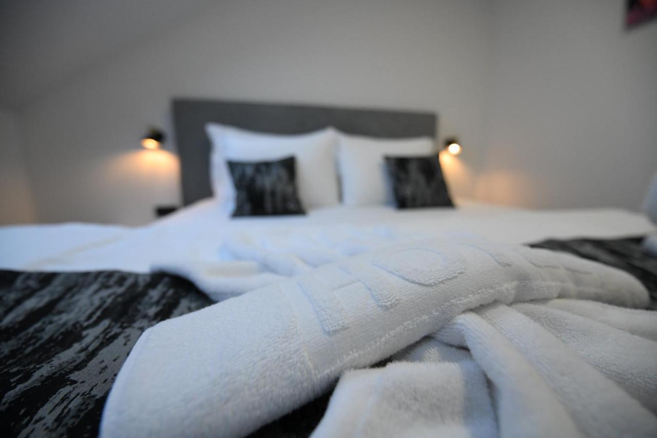 Hotel Kole Čačak Extérieur photo