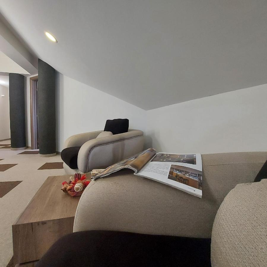 Hotel Kole Čačak Extérieur photo
